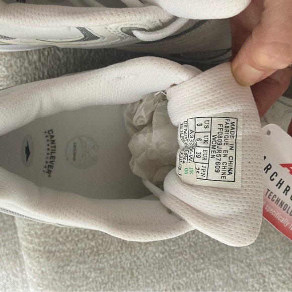NWT Women’s White Avia Cantilever Walking/tennis shoes Trainers Size 8 - Picture 5 of 5